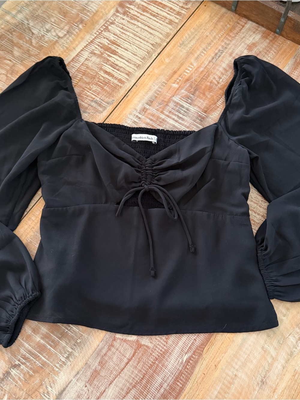 Abercrombie & Fitch Black Ruched Tie-Front Puff Sleeve Blouse